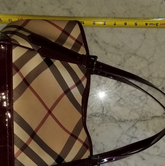 Burberry Collection - Picture 2 of 4